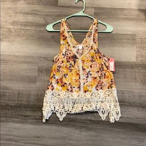 Floral tank top with lace detail